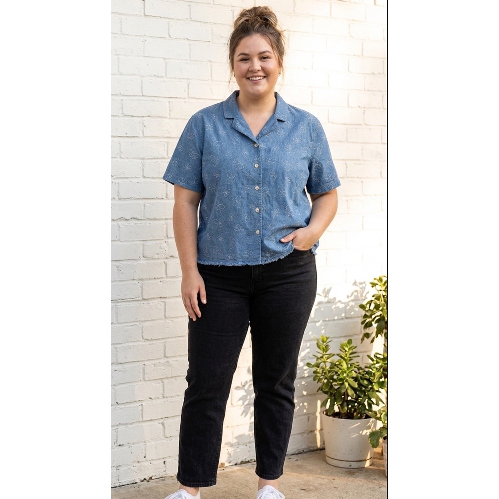 Vintage Alfred Dunner Petite Denim Butterfly Embroidered Shirt Size 18P Blue